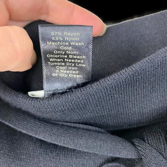 Ann Taylor A-Line Skirt Black XS - Picture 6 of 7